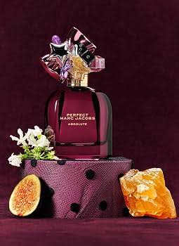 Marc jacobs Perfect Absolute Eau De Parfum 50ml fragrance image; sweet amber fruity scent with Jasmine and Amber; for women; suited to autumn and winter.